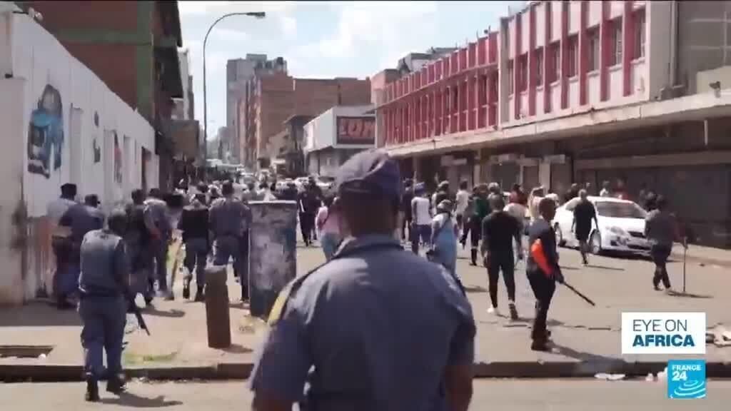 South Africa Halts Asylum Applications Amid Surge in Anti-Immigrant Protests