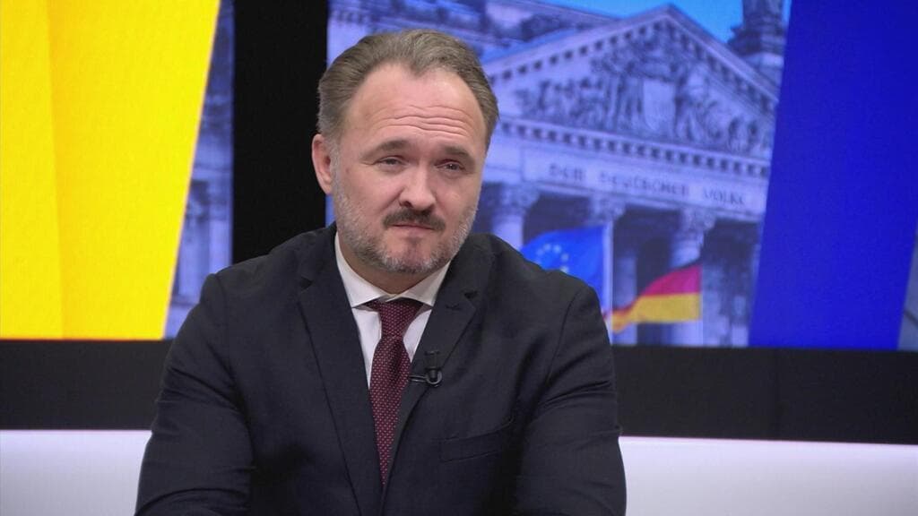 EU Commissioner Jorgensen Compares Fossil Fuel Solutions to Sugar for Diabetics
