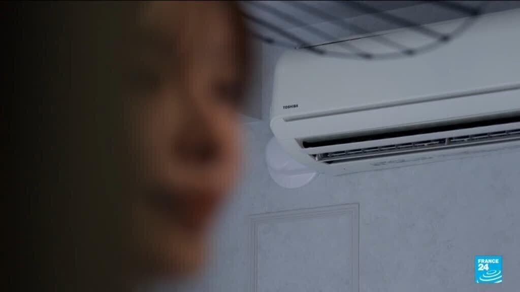 Japanese Authorities Examine Society's Reliance on Air Conditioning