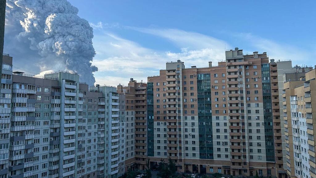 Ukrainian Drone Attack Causes Fire at Wildberries Warehouse Near Saint Petersburg