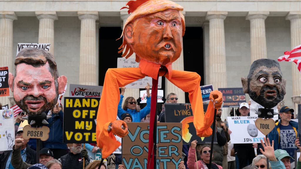 Atlanta Rally Advocates for Voting and Critiques Trump Ahead of Midterms