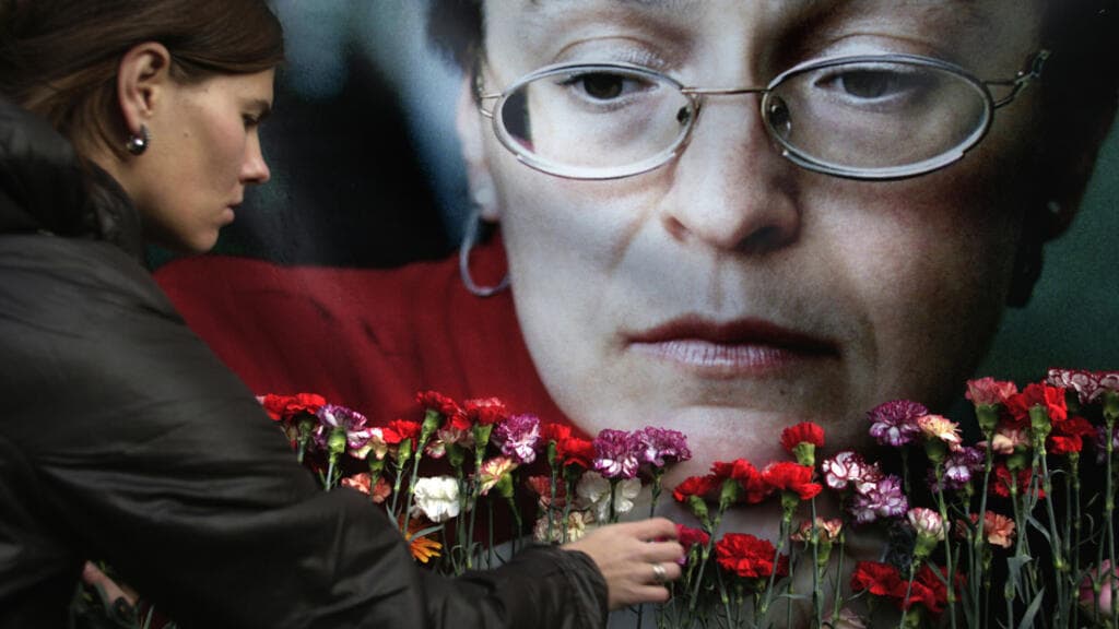 Editor Reflects on Politkovskaya's Predictions for Russia Under Putin on 20th Anniversary of Her Death