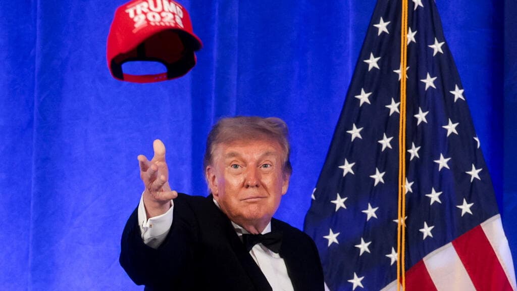 Trump Criticizes 'Fake News' and Muses on 2028 Presidential Bid at Gala