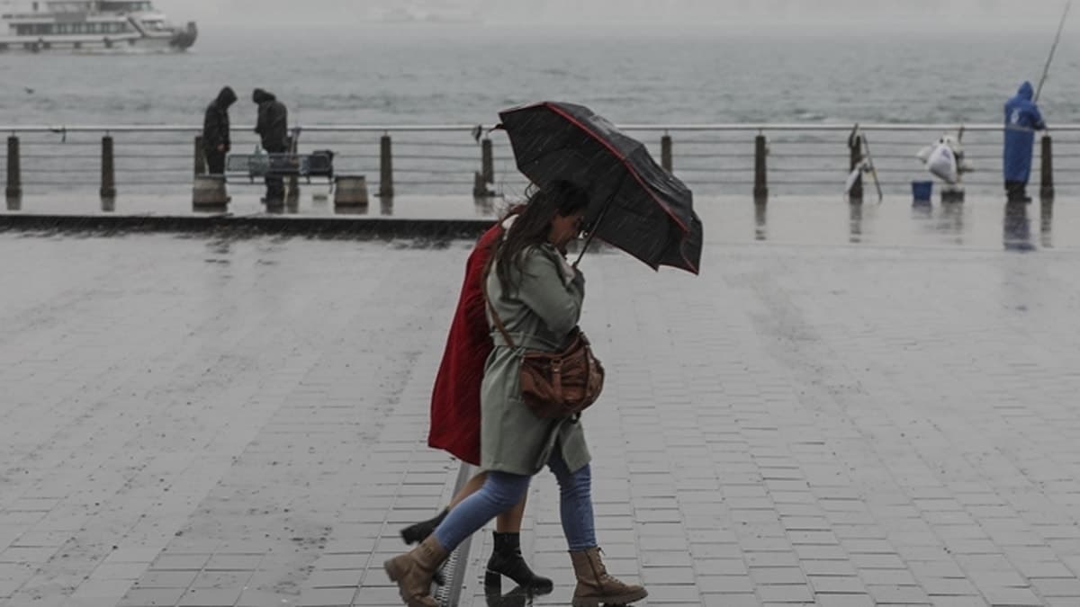 Meteoroloji'den İzmir için fırtına uyarısı geldi