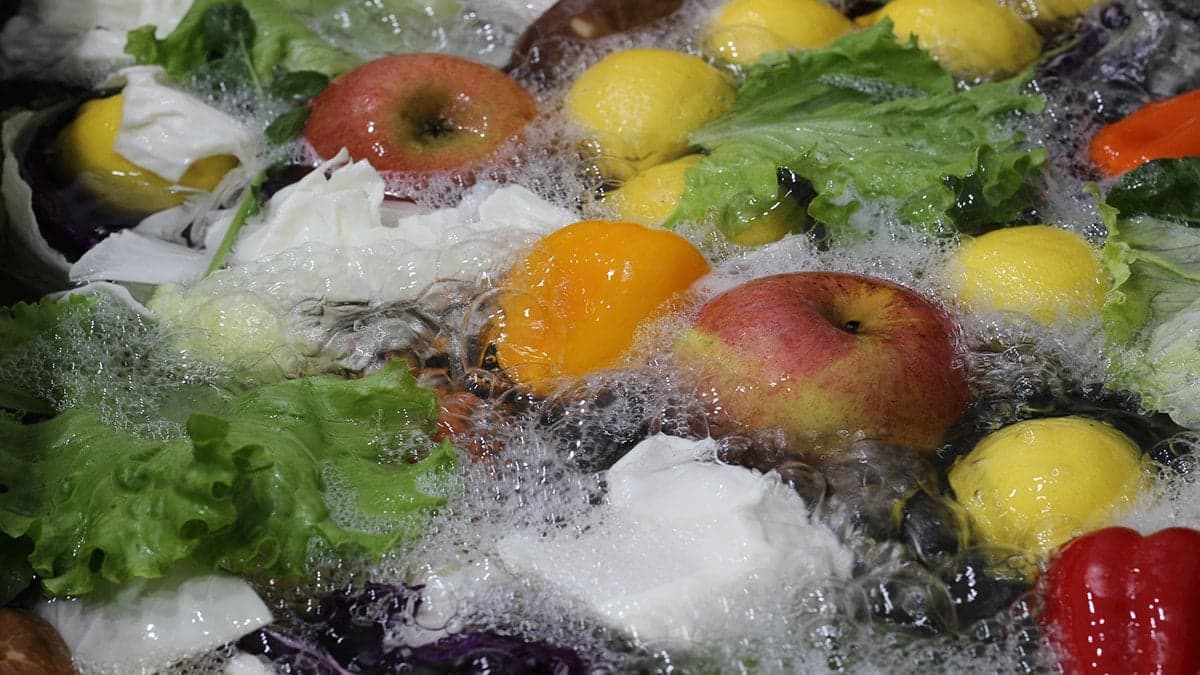 En yüksek pestisit riski taşıyan 9 gıda: Her gün yiyoruz