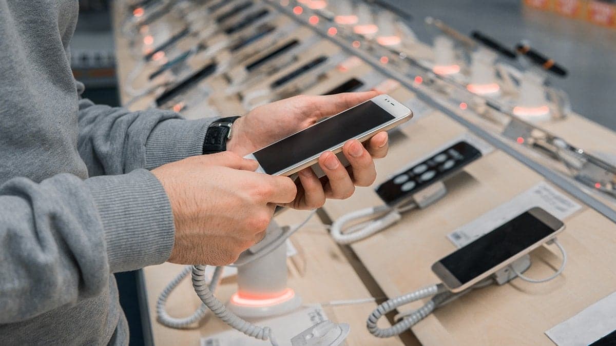 Xiaomi 19 farklı modelinin fişini çekti