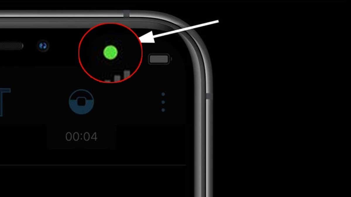 Telefon ekranınızda yanan yeşil nokta, sıradan bir simge değil bir uyarı işareti! Görür görmez yapılacağınız tek şey var