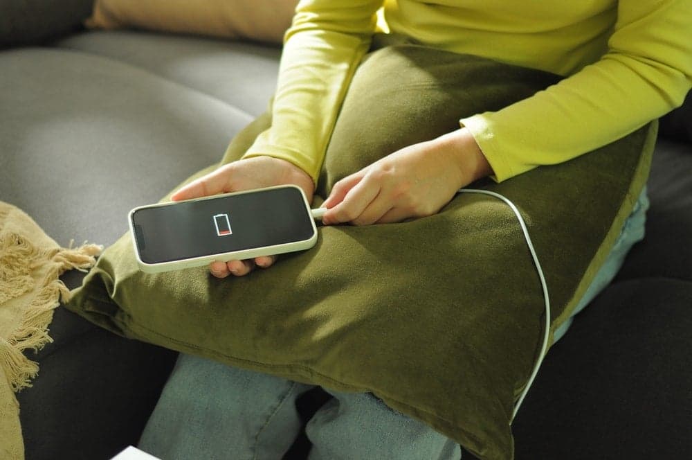 Telefonunu %100 şarj edenler yandı: Çözüm 20–80 kuralında