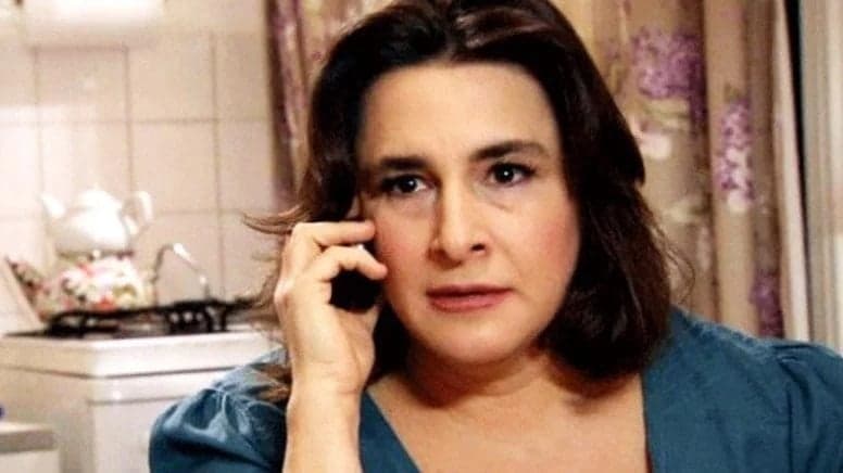 Esra Dermancıoğlu kendisini aldatan eski eşini ve kızını paylaştı