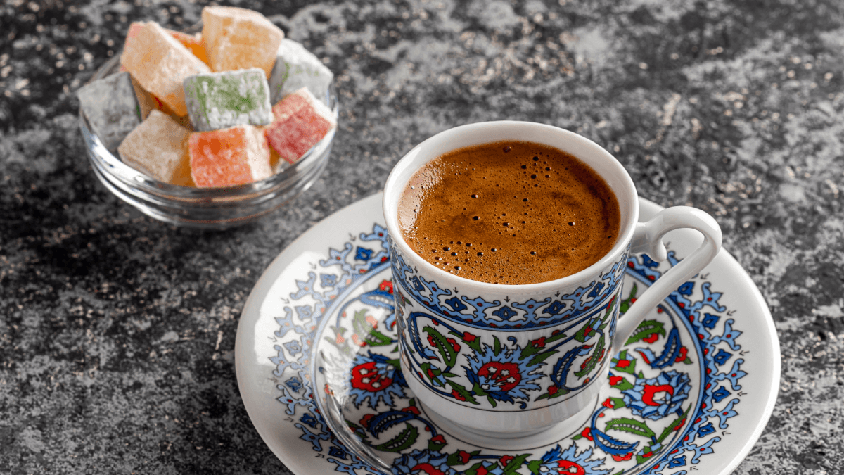 Türk kahvesi yanında hangi atıştırmalıklar tercih edilmeli?
