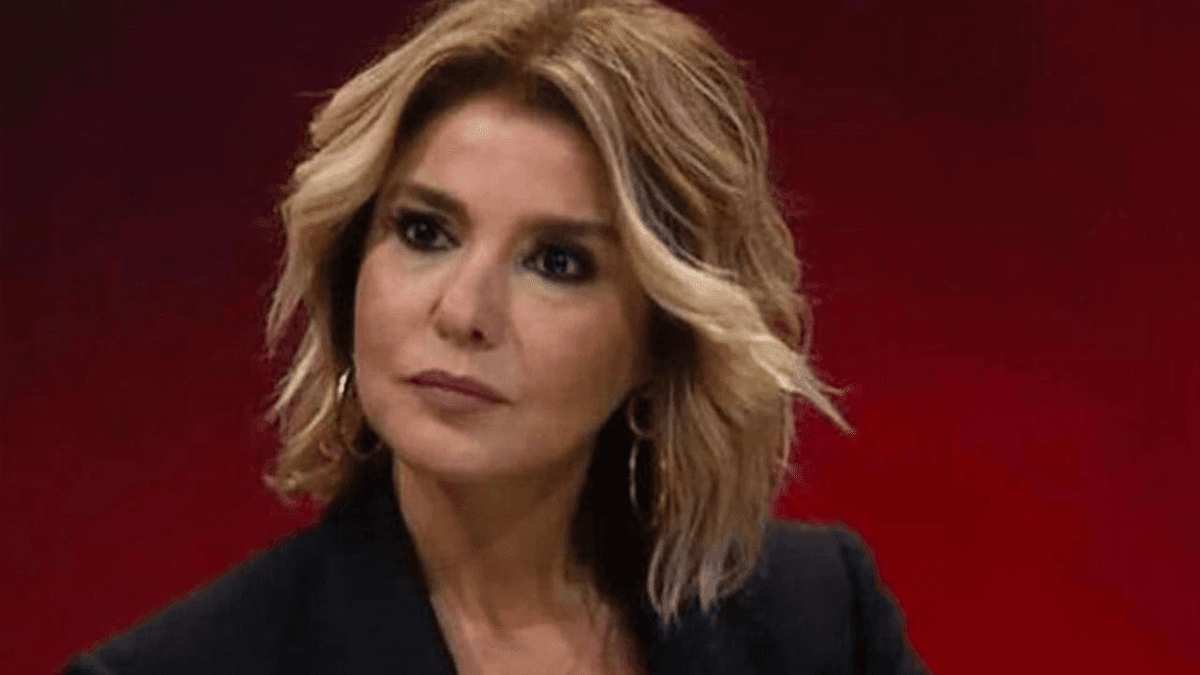 Gülben Ergen 'Ünlüleri tokatlıyorsunuz' diyerek isyan etti