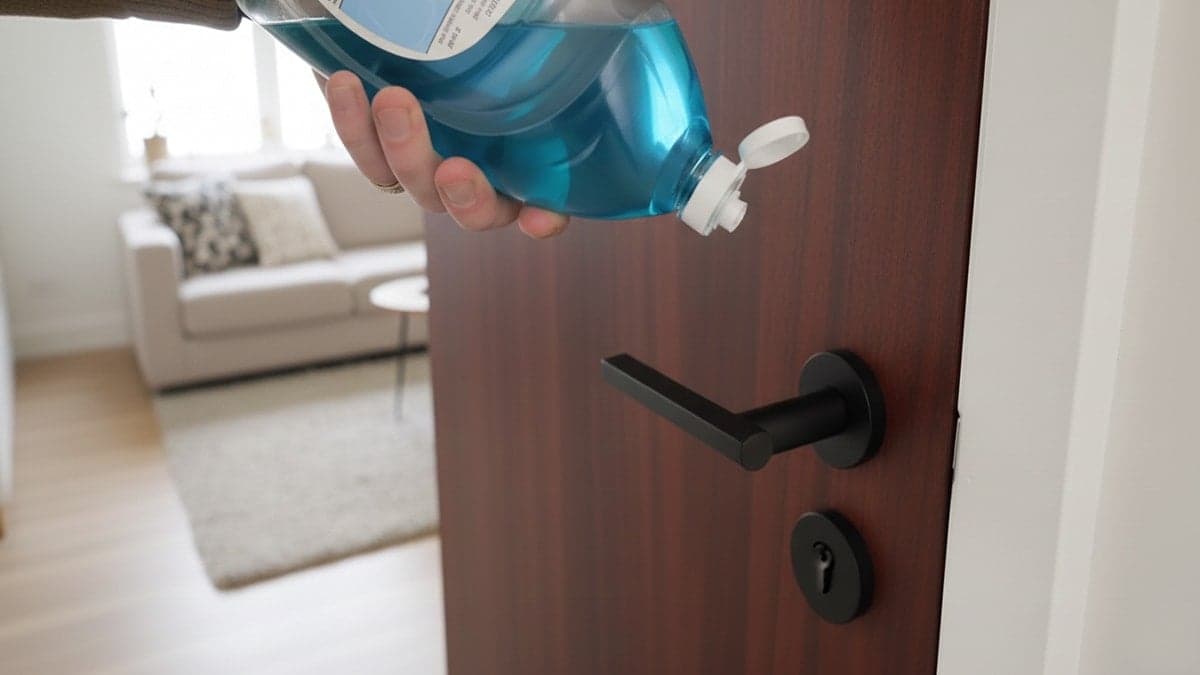 Kapıya 'bulaşık deterjanı sürün' uyarısı