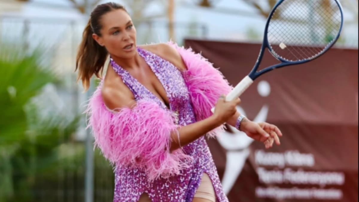 Hülya Avşar'ın tenis stili sosyal medyada ilgi çekti