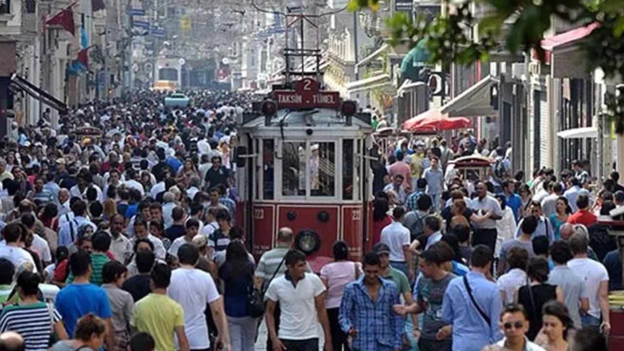 Türkler için meslek değiştirmek için en uygun yaş belirlendi