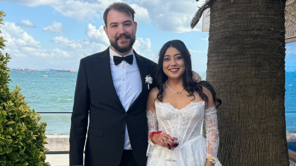 Tunca Ertör ve Ayşe Zülfikaroğlu evlendi