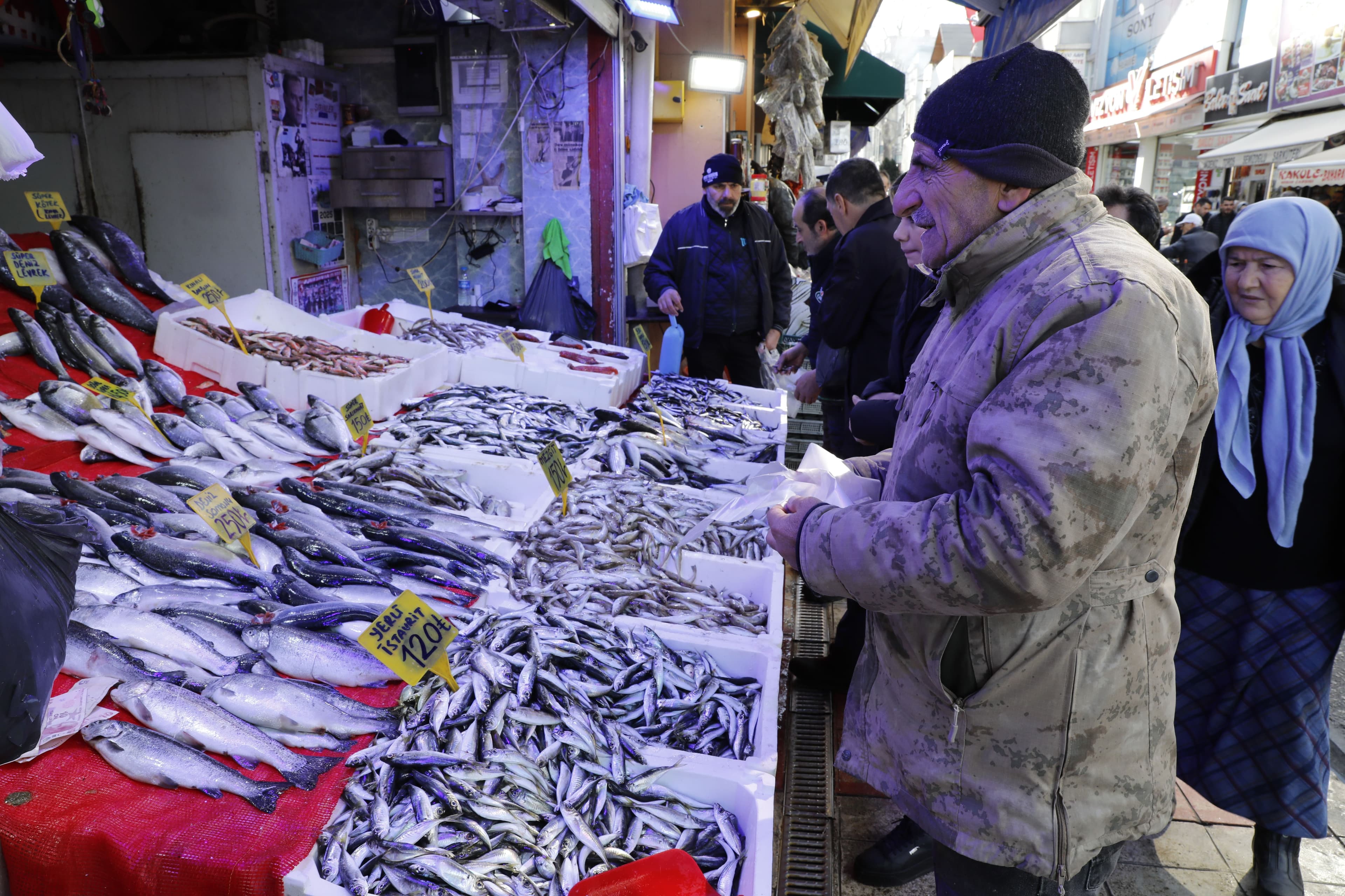 Hamsi, istavrit veya somon değil: En faydalı balık bu