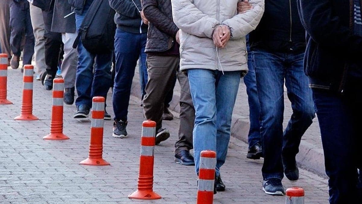 Edirne ve Kırklareli'nde 11 göçmen sınır dışı edildi