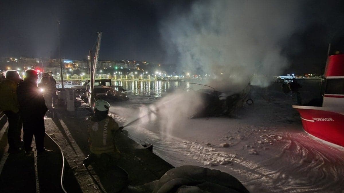 Şile'de yat yangını!