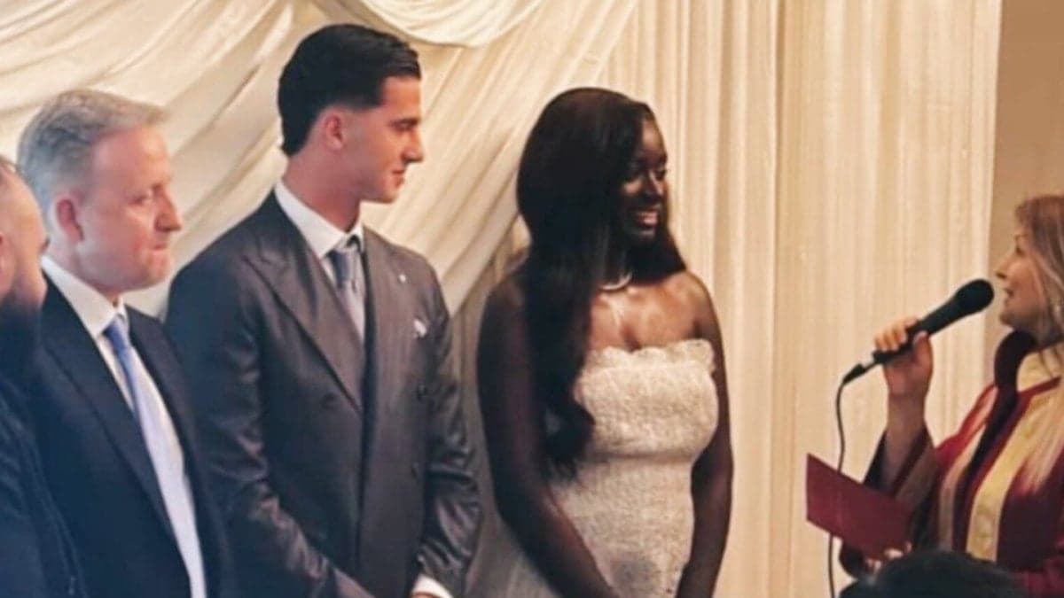 Milli futbolcu Bertuğ Yıldırım'dan kafa karıştıran hamle: Tek tek sildi