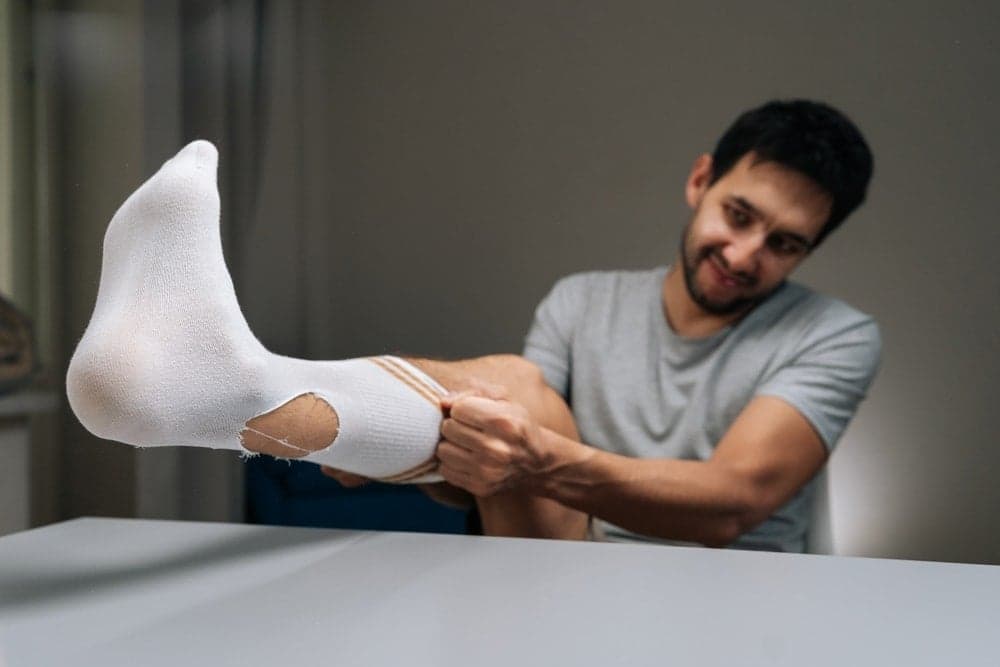 Çöpe atmadan önce 10 kez düşünün! İşte eski çorapla yapılan mühendislik harikası