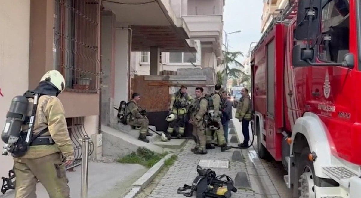 İstanbul Küçükçekmece'de yangın