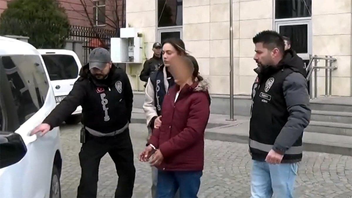 Husumetli kadının yaptıkları kan dondurdu! Yangın denildi, cinayet çıktı