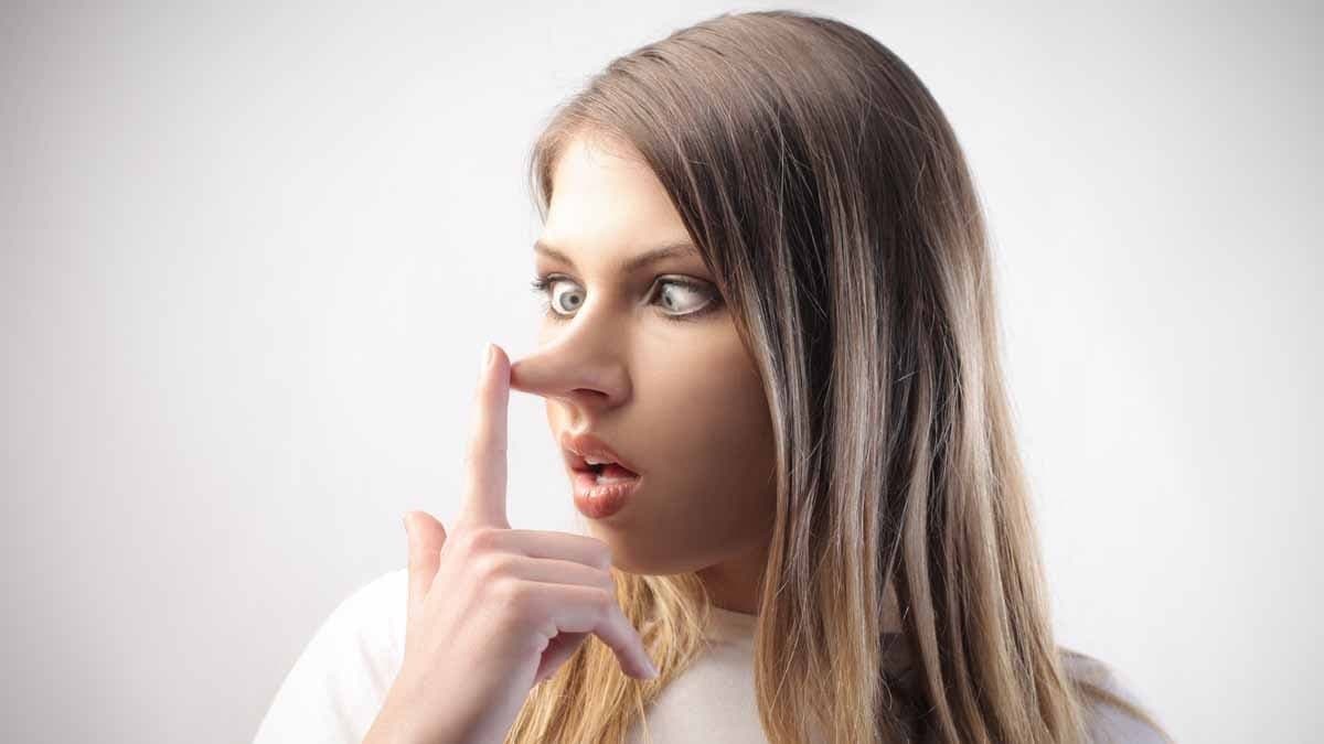 Psikologlara göre, bir yalancıyı yakalamanın tek gerçek yolu budur!