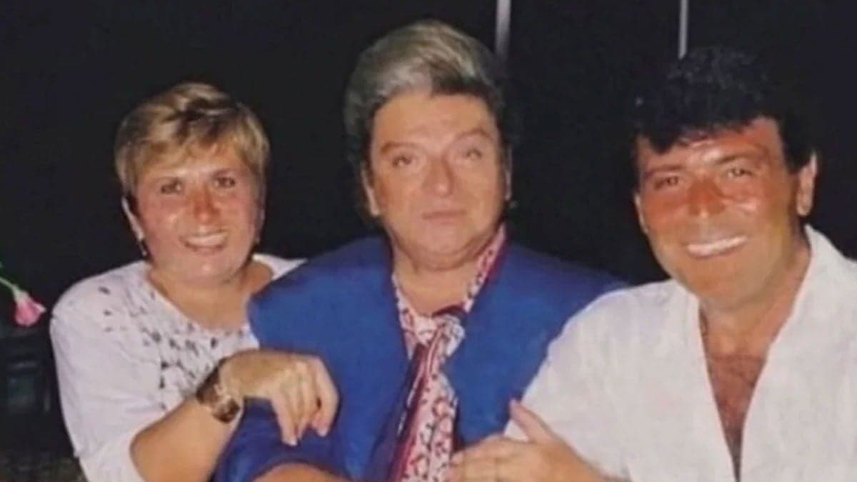 Türk pop müziği efsanesi Ülkü Aker hayatını kaybetti! Ajda Pekkan ve Nilüfer’den başsağlığı mesajları geldi