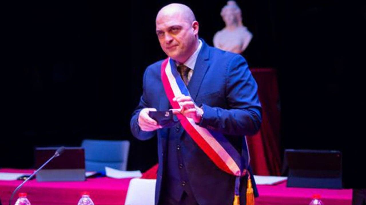 Dil bilmeden Fransa'ya giden Çorumlu belediye başkanı oldu