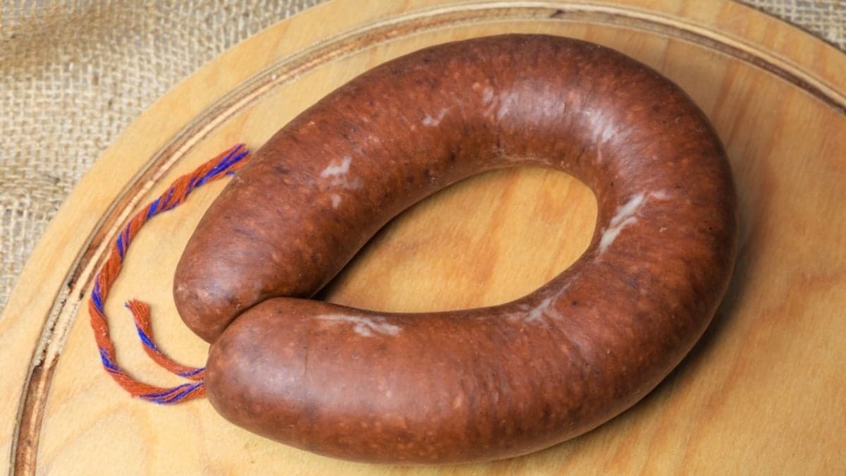 Böyle görünüyorsa sakın almayın! Hileli sucuğu anlamanın yolu belli oldu