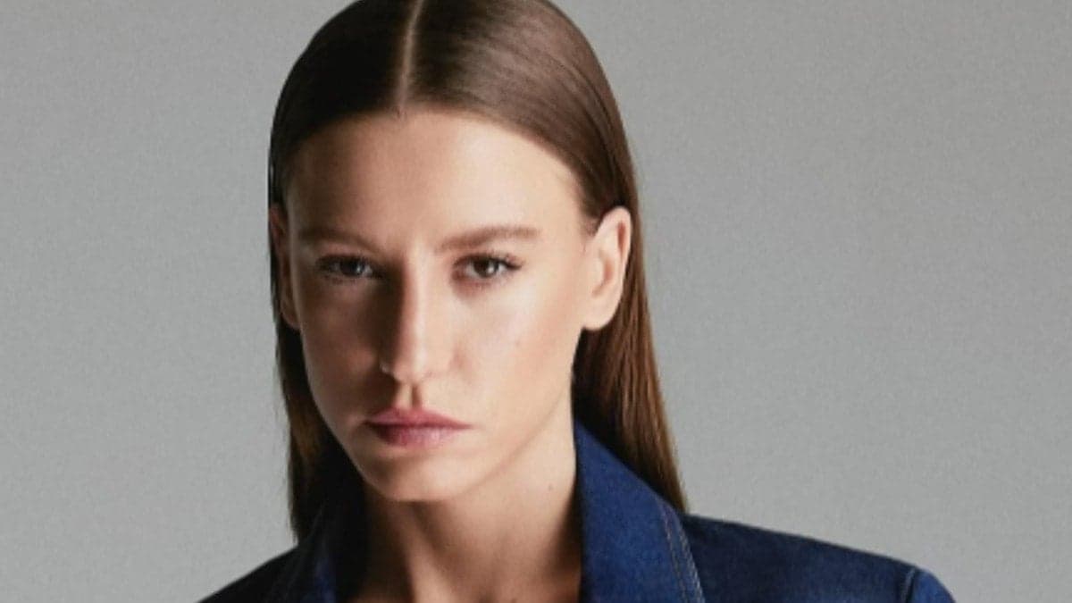Serenay Sarıkaya'dan gözaltı kararı ile ilgili açıklama