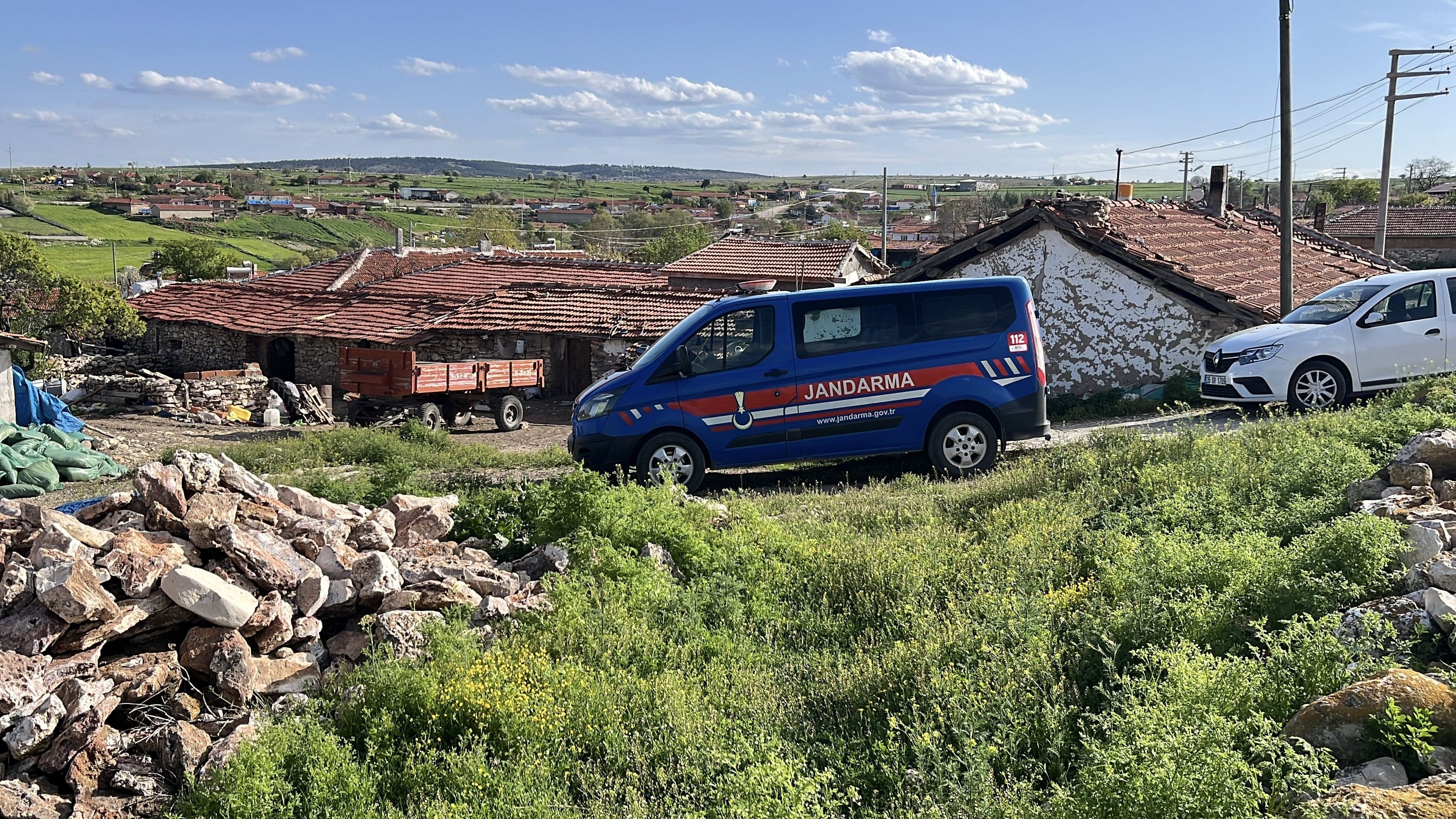 Akrabalar arasındaki arazi anlaşmazlığı silahlı kavgaya dönüştü