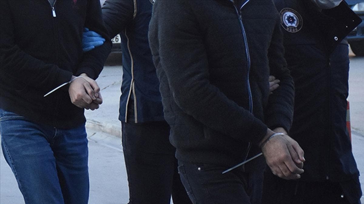 Van'da 333 kilogram skunk yakalandı, 2 kişi gözaltında