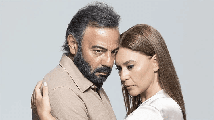 Evrim Alasya ve Kerem Alışık Londra'da bir araya geldi