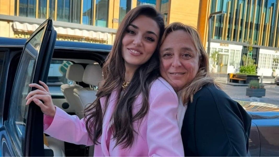Hande Erçel, Ayşe Barım'ın şirketini sosyal medya hesabından sildi