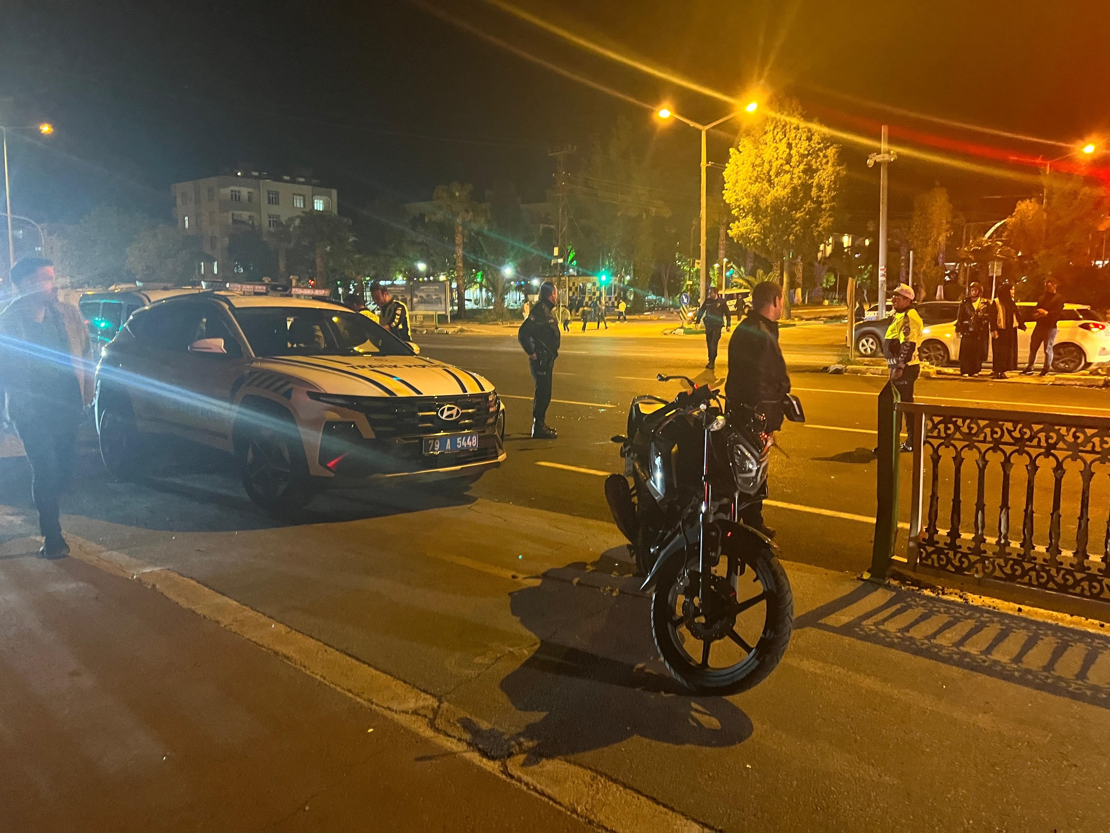 Kilis'te tır ve motosiklet çarpıştı, iki kişi ağır yaralandı