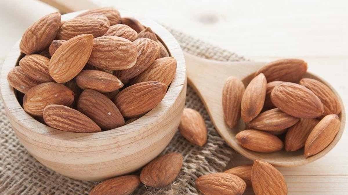 Her gün 1 avuç badem yiyince bakın vücuda neler oluyor: Mükemmel üçlü diyorlar