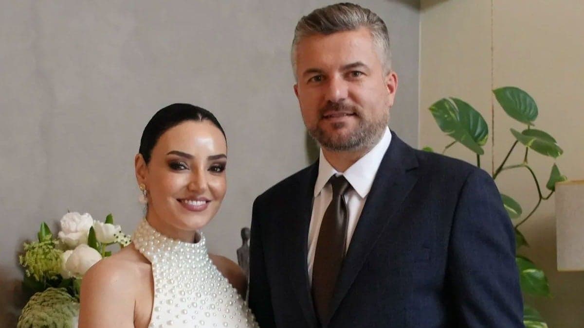 Sevcan Orhan ve Buca Belediye Başkanı Görkem Duman nişanlandı
