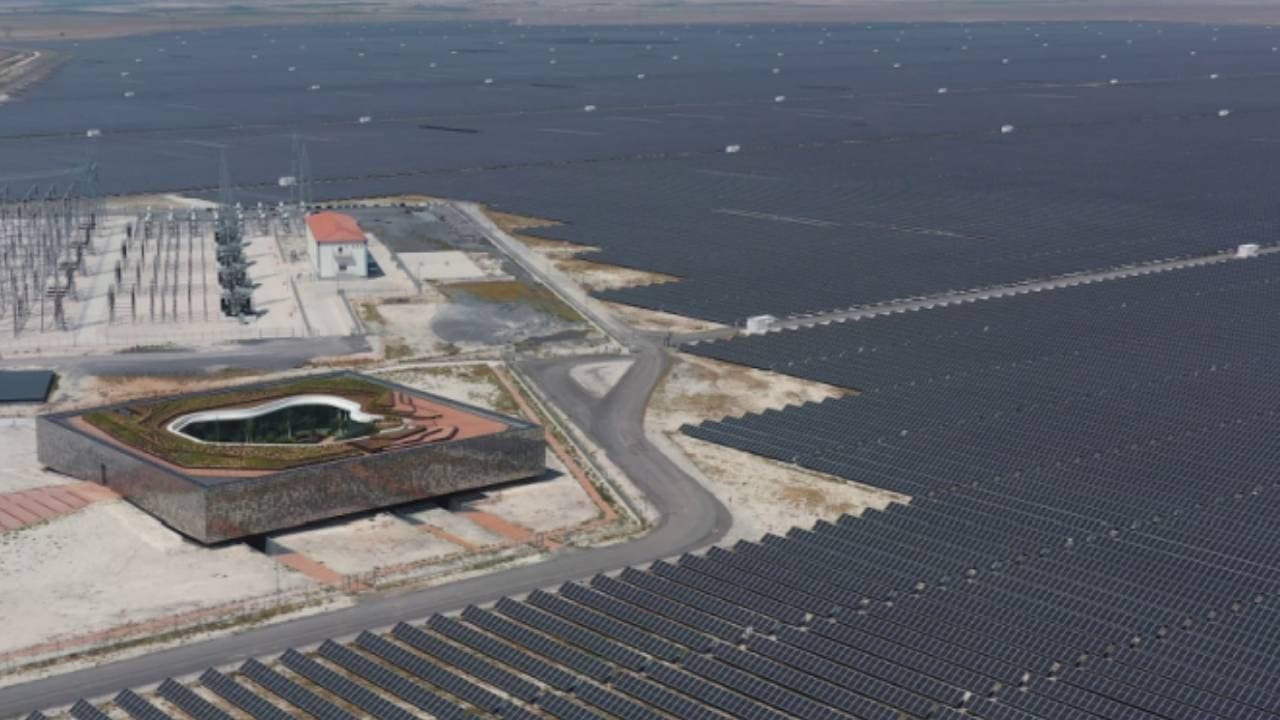 Türkiye'nin güneş tarlası Avrupa'nın zirvesine oturdu: 2.600 futbol sahası büyüklüğünde
