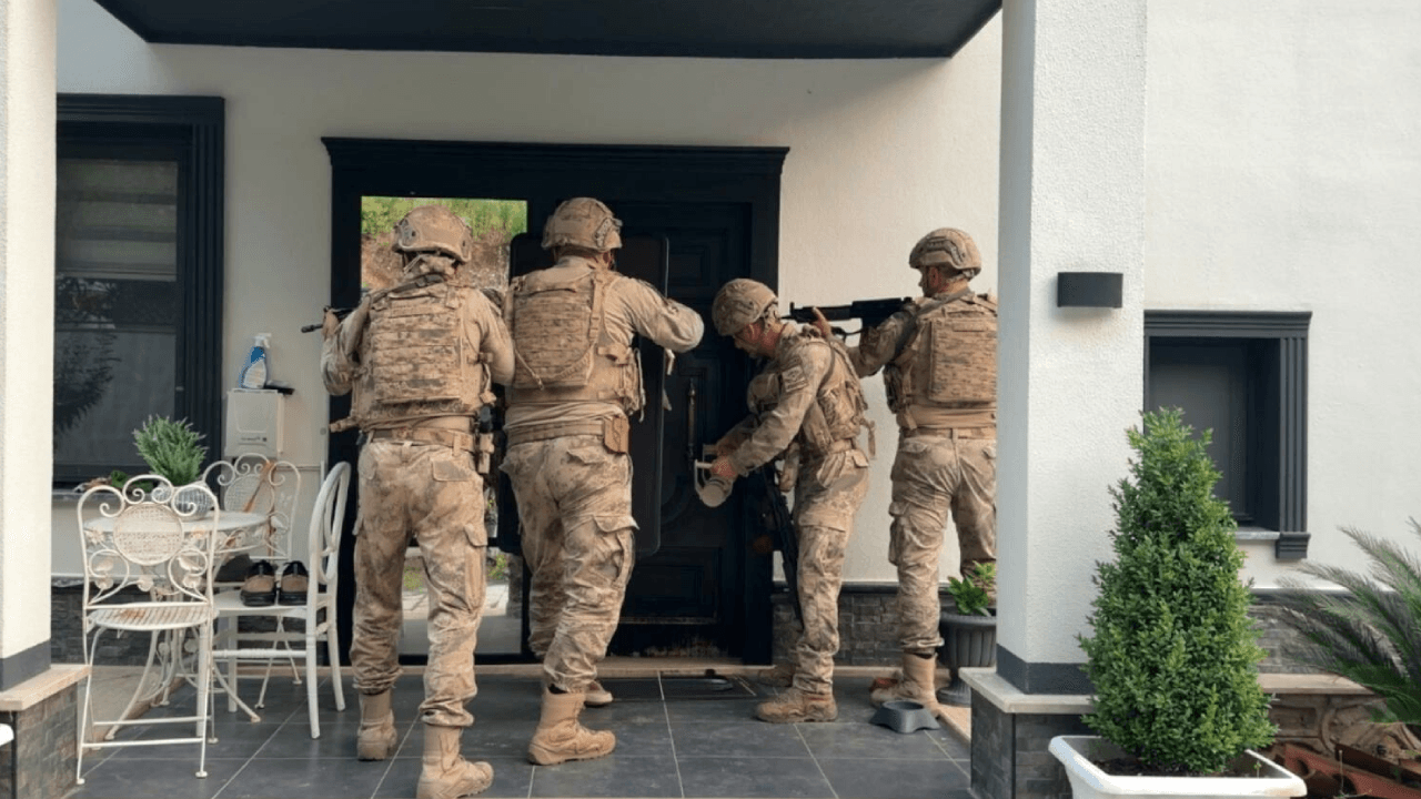 Muğla merkezli 5 ilde Daltonlar suç örgütüne operasyon yapıldı