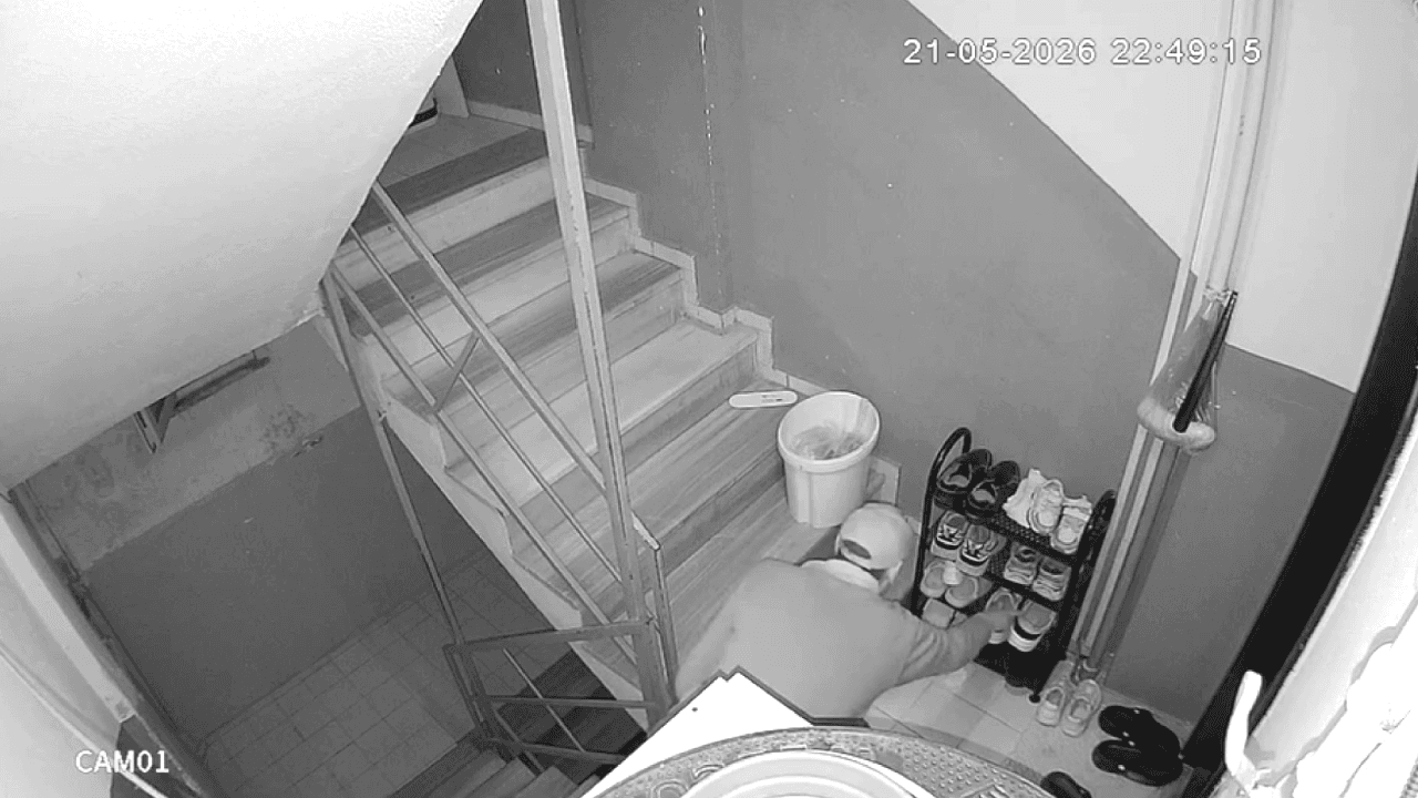Avcılar'da telefon ışığıyla ayakkabı çalan hırsız kayıplara karıştı