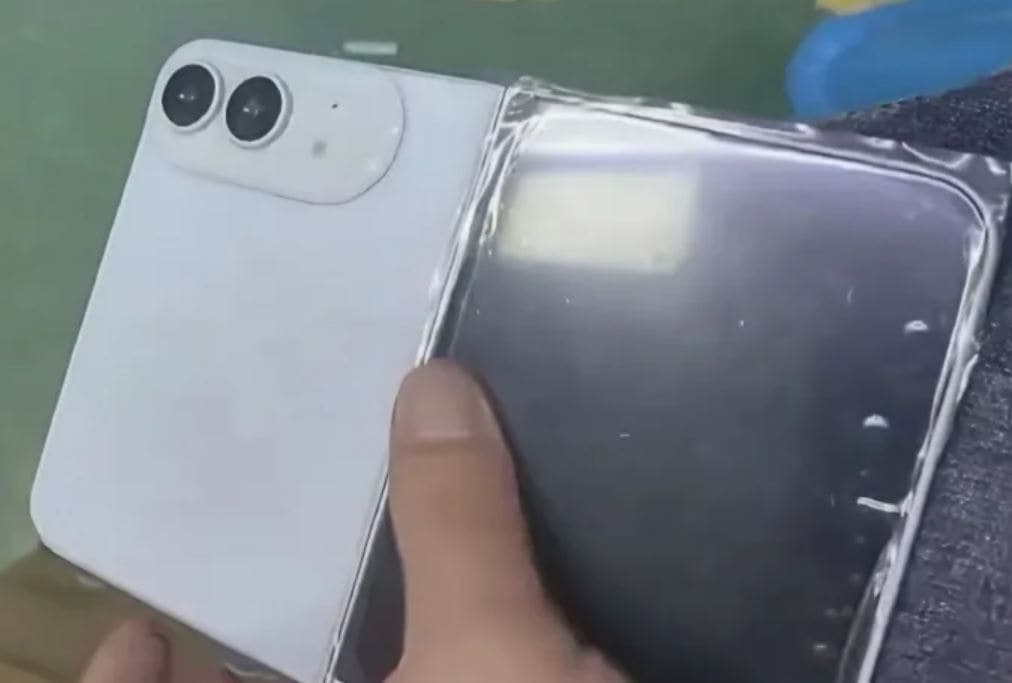 Yeni iPhone'un tasarımı ortaya çıktı: Düz bir yapıya sahip olacak