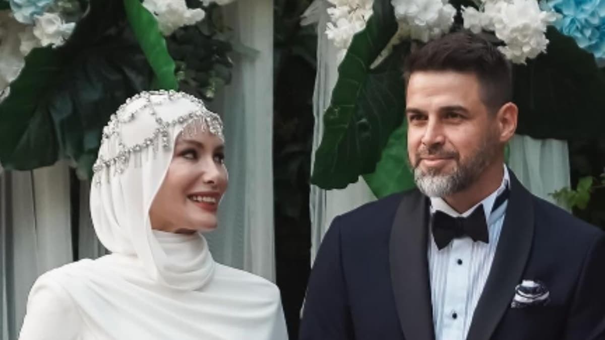 Reshad Strik, Gamze Özçelik'e romantik bir yıl dönümü mesajı paylaştı