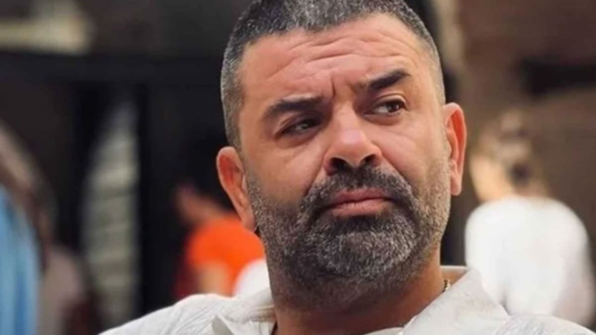 Ünlü oyuncu Bülent Şakrak kalp damarlarındaki tıkanıklık nedeniyle ameliyata alındı