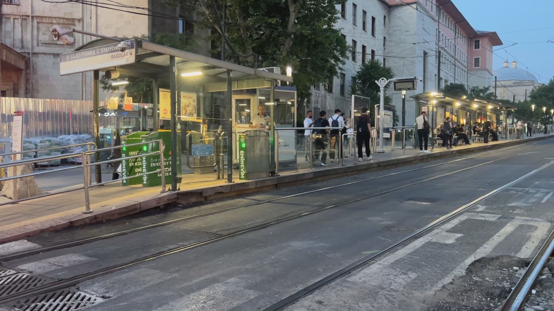 İstanbul'da tramvayın altında kalan 6 yaşındaki çocuk hayatını kaybetti