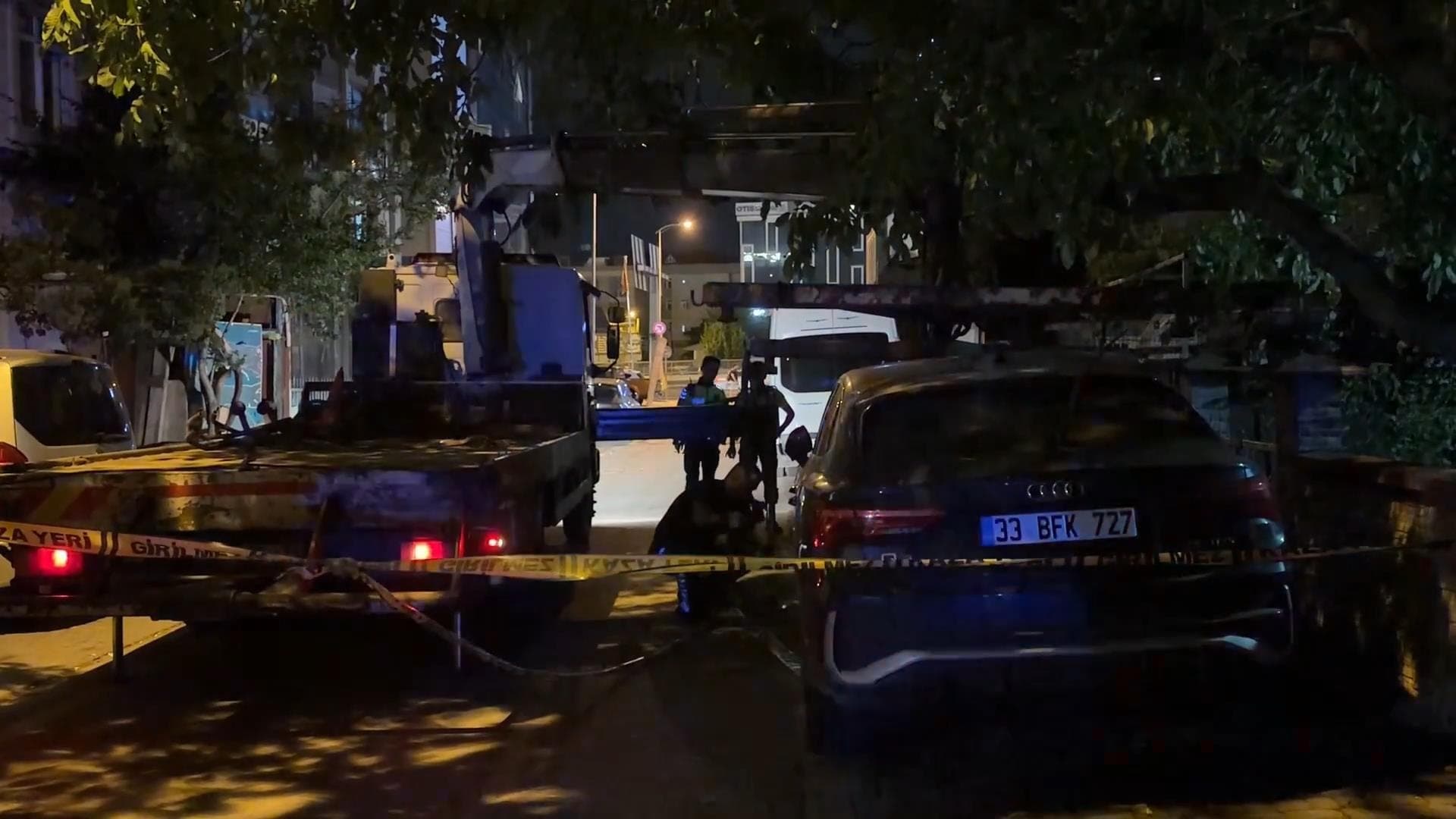 İstanbul'da park halindeki araçta kan izleri bulundu