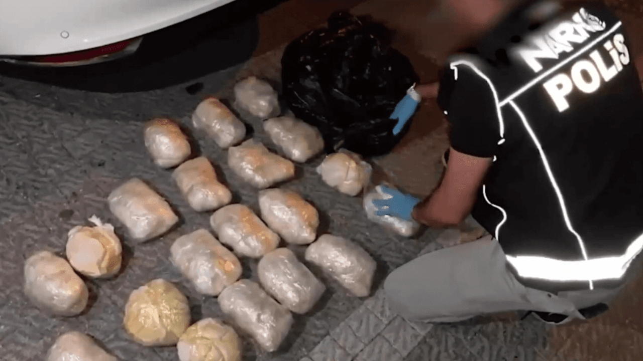 Beylikdüzü'nde uyuşturucu operasyonunda 21 kilo eroin ele geçirildi