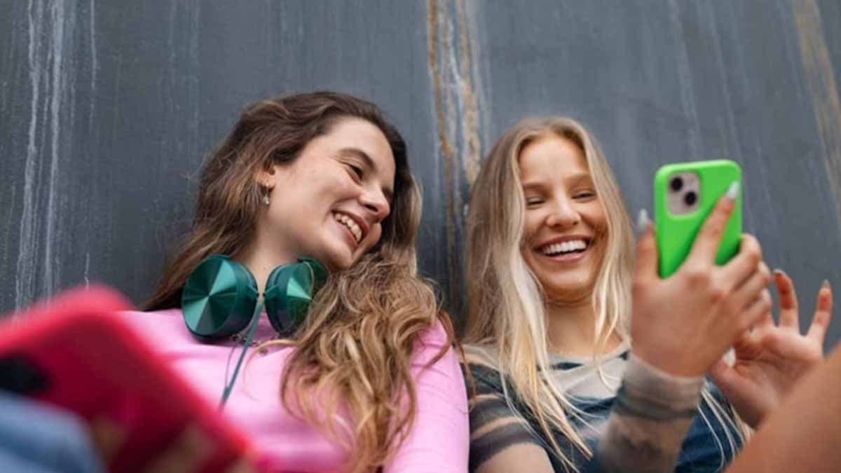 Z kuşağı bu telefonu tercih ediyor, satışları aylık on binleri geçti