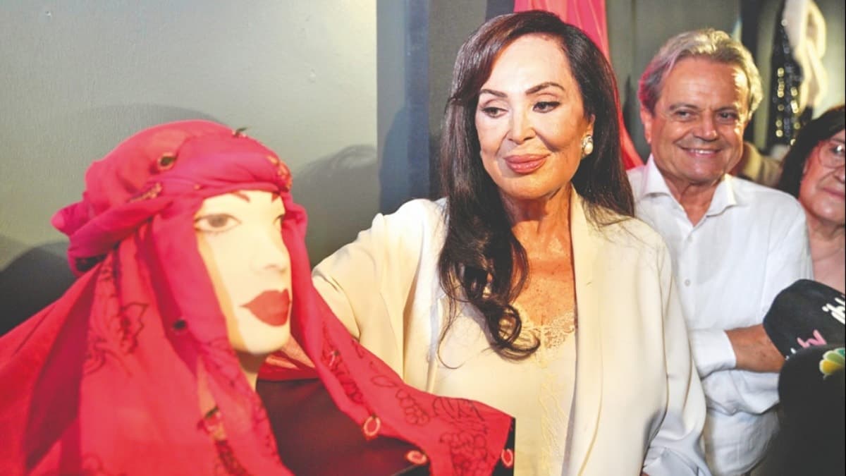 Türkan Şoray, kadınlık temalı eserlerini sergiledi