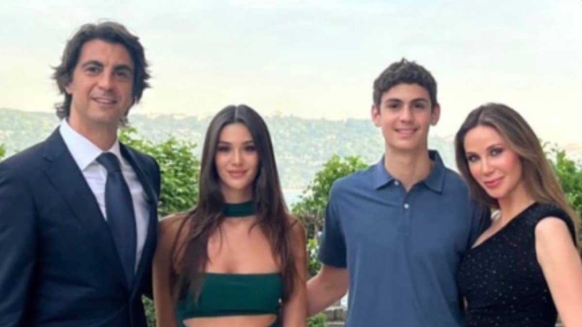 İbrahim Kutluay ve Demet Şener çocuklarıyla tatile çıktı